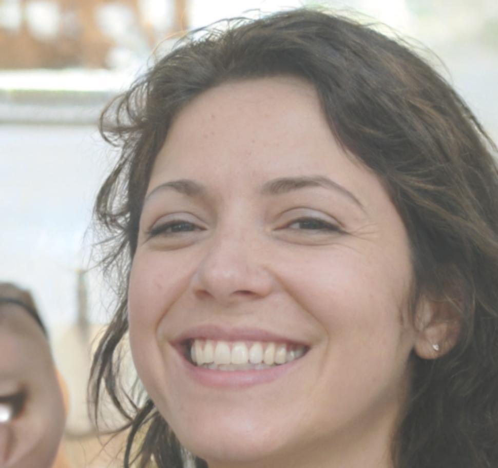 Claire Dubois, Experte marchés